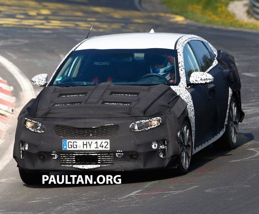 SPYSHOTS: Next-gen Kia Optima testing on track 268086