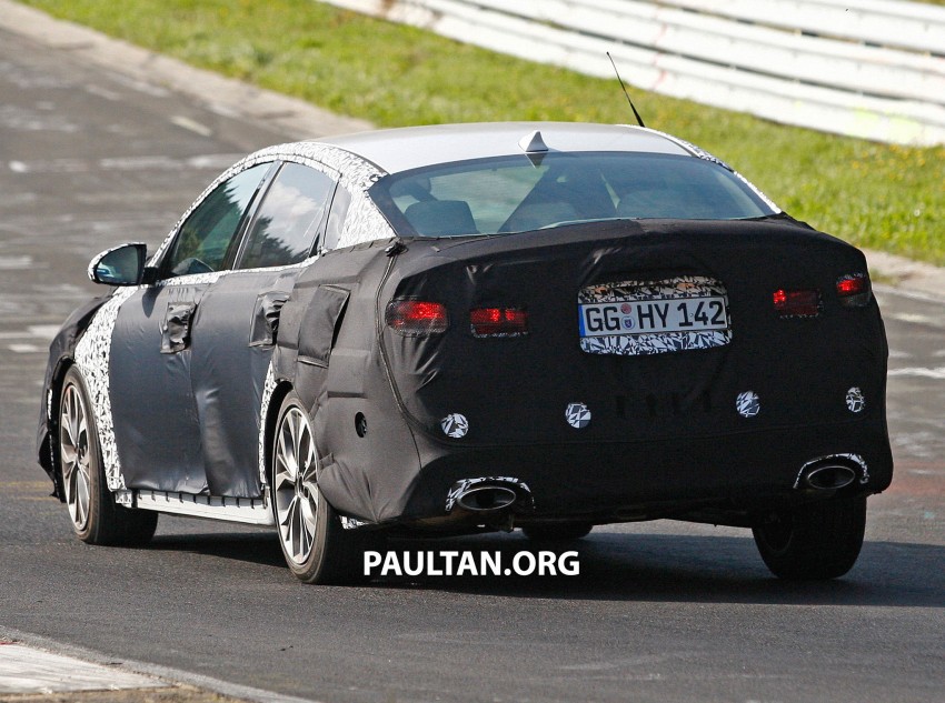 SPYSHOTS: Next-gen Kia Optima testing on track 268098