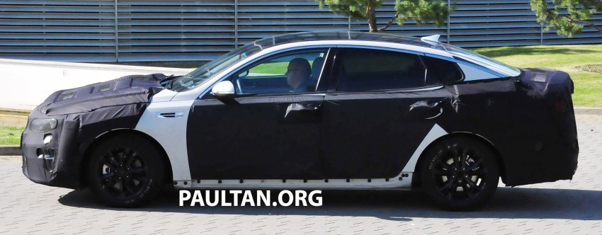 SPYSHOTS: Next-gen Kia Optima testing on track 268093