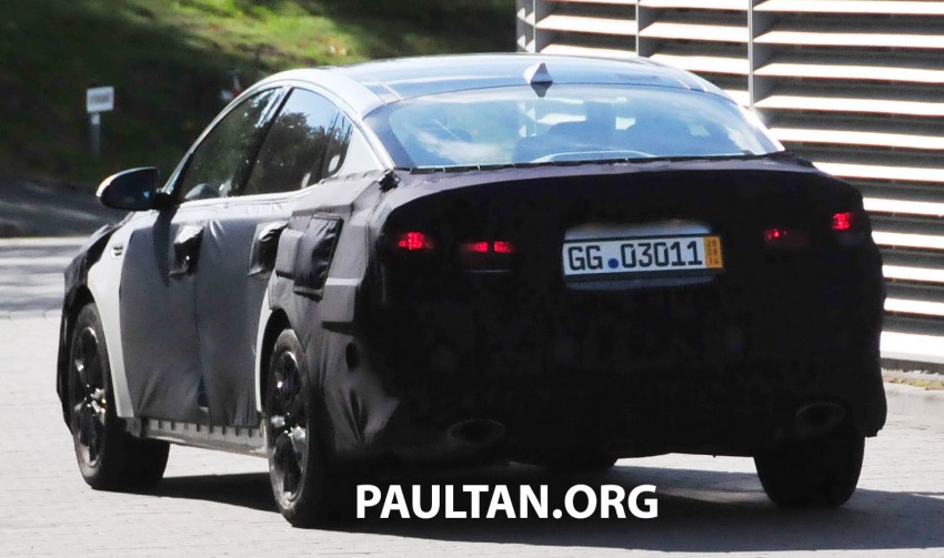 SPYSHOTS: Next-gen Kia Optima testing on track 268097