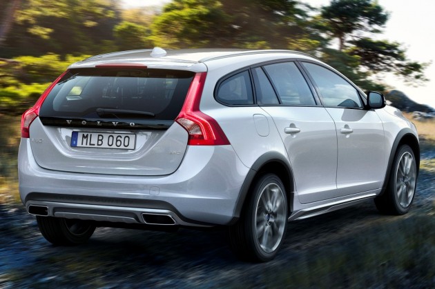 Volvo Cars reveals new V60 Cross Country
