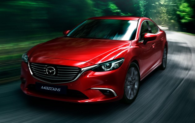 2015-mazda6_2014-laas_eu_sdn_action_2