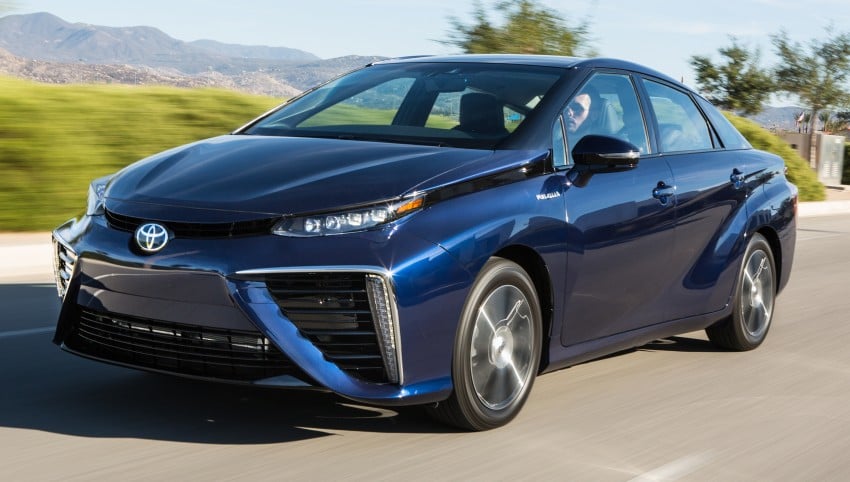 Toyota Mirai fuel cell vehicle officially revealed; touts a range of 483 km, available in second quarter of 2015 288815