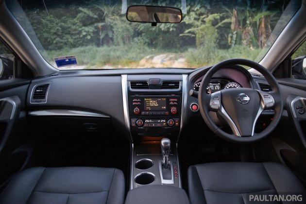 Nissan-Teana-2.0XL-23