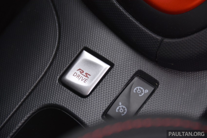 Ford Fiesta ST vs Peugeot 208 GTi vs Renault Clio RS – which one is the best hot hatch on sale in Malaysia? 297998