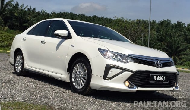 2015 Toyota Camry 2.0 CKD 3