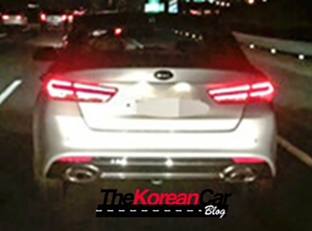 2016-kia-optima-caught-undisguised-6