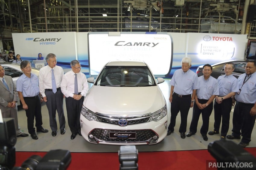 2015 Toyota Camry starts M’sian production, plant capable of 7k Camry Hybrids before exemptions expire 320673