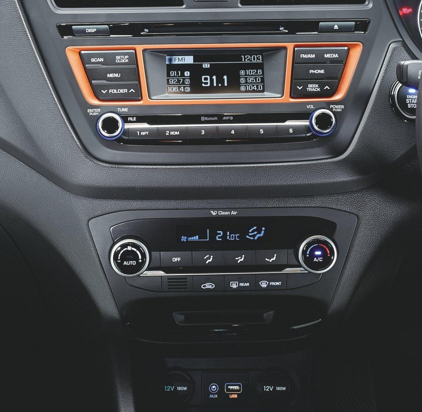 Hyundai i20 Active – jacked-up, soft-roader debuts 318860