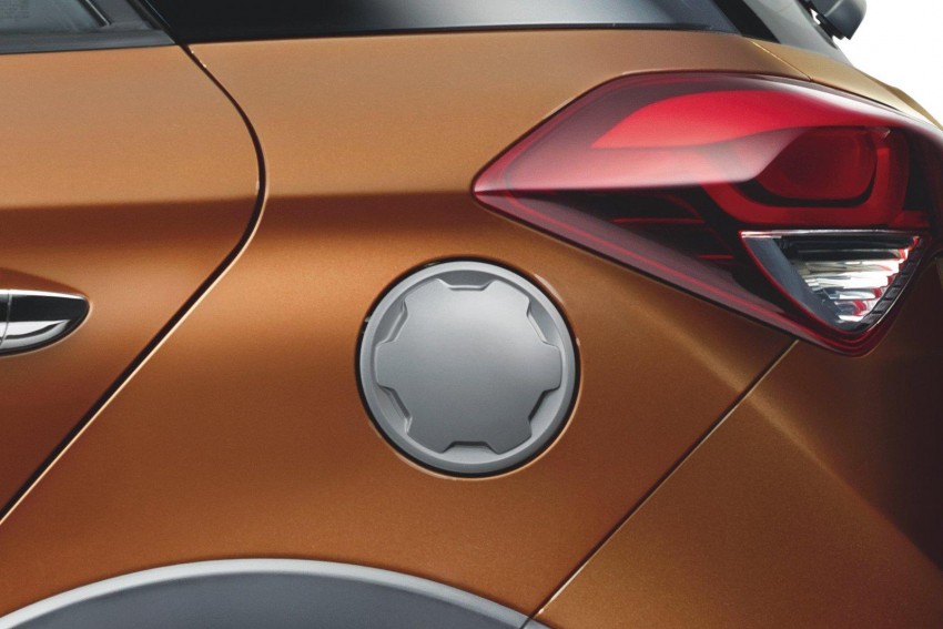 Hyundai i20 Active – jacked-up, soft-roader debuts 318861