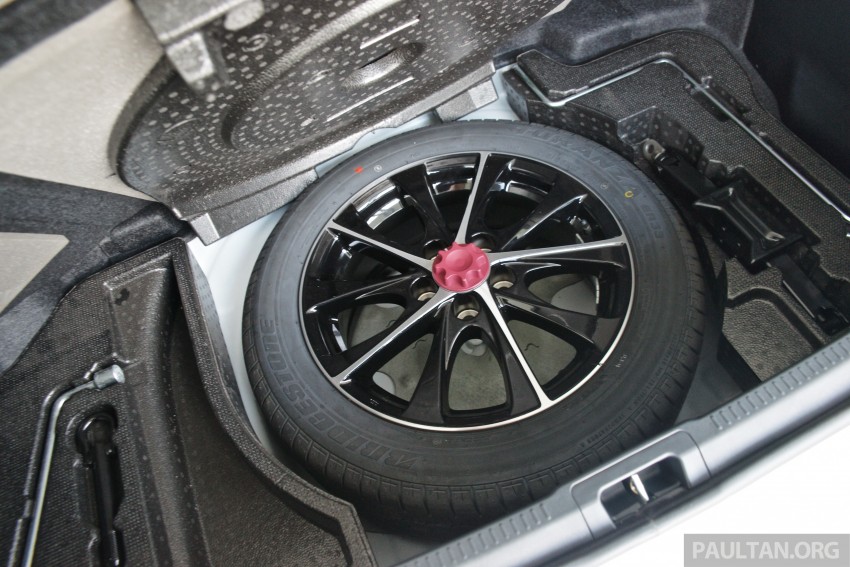 2015 Toyota Camry launched in Malaysia – new 6-spd 2.0E RM150k, 2.0G RM160k, 2.5 Hybrid RM175k 324236