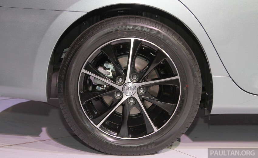 2015 Toyota Camry launched in Malaysia – new 6-spd 2.0E RM150k, 2.0G RM160k, 2.5 Hybrid RM175k 324577