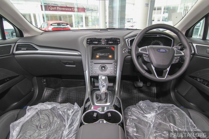 GALLERY: 2015 Ford Mondeo in the showroom 337442