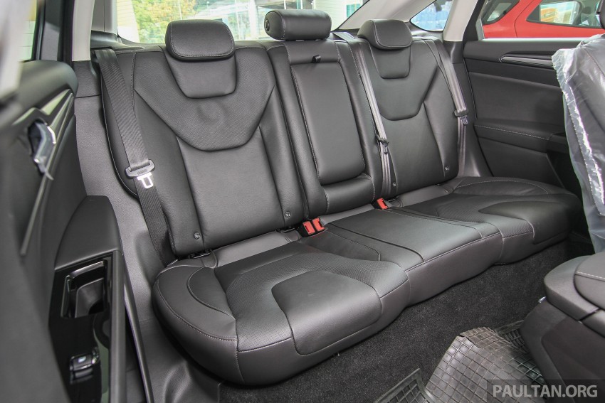 GALLERY: 2015 Ford Mondeo in the showroom 337446