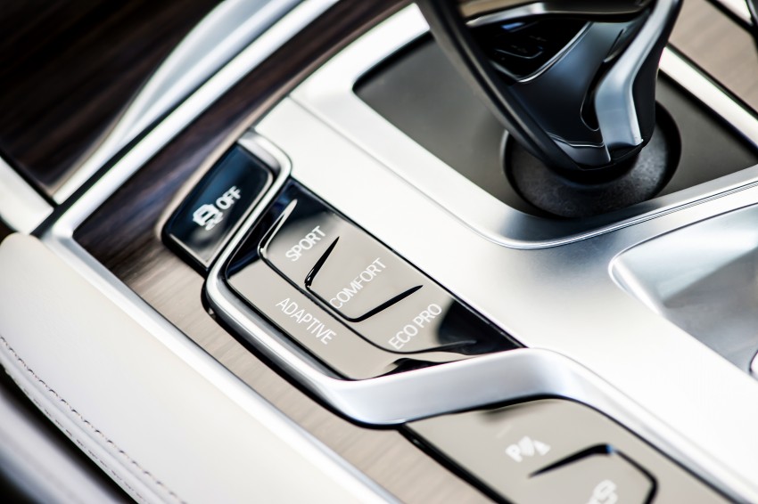 MEGA GALLERY: G11 BMW 7 Series in detail 372476