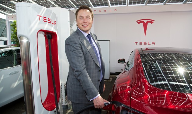 News - Tesla Motors Model S UK Launch