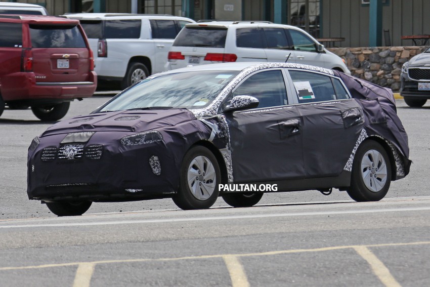 SPYSHOTS: Hyundai AE hybrid captured once more 374172