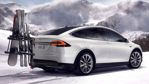 Tesla Model X 4