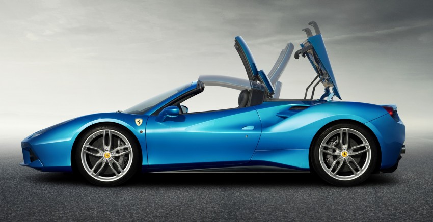 Frankfurt 2015: Ferrari 488 Spider makes public debut 381346
