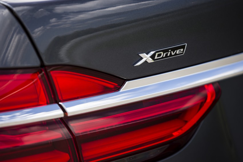 MEGA GALLERY: G11 BMW 7 Series in detail 391502