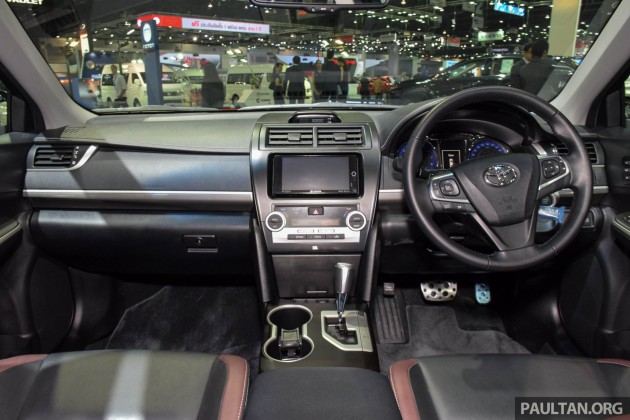 Toyota_Camry_ESport_Thailand-14