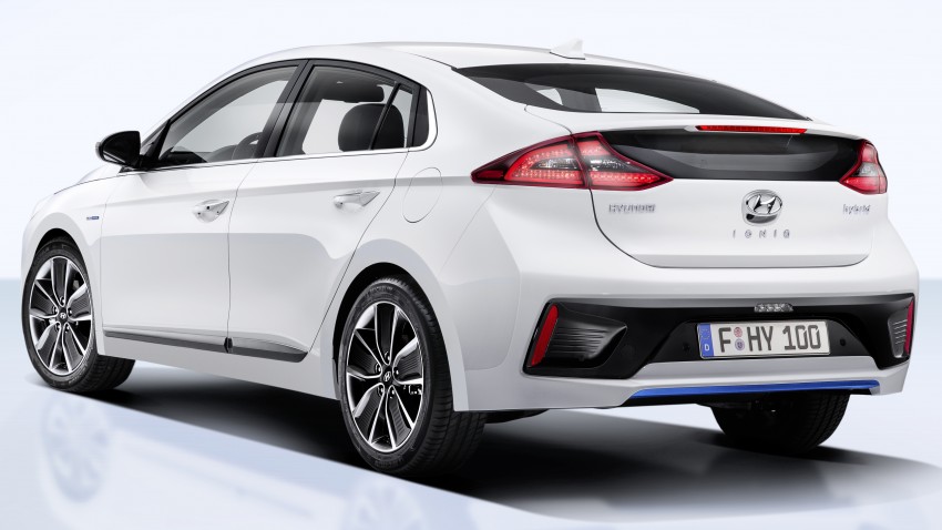 Hyundai Ioniq – new Prius-rivalling hybrid detailed 429435