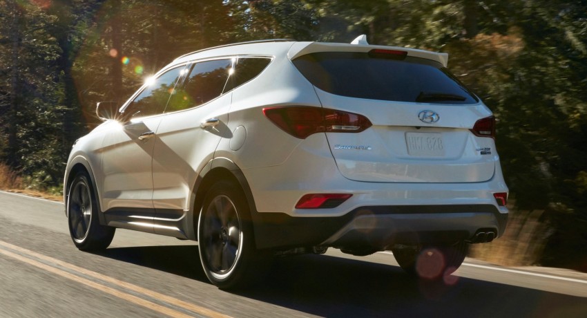 2017 Hyundai Sante Fe and Sante Fe Sport for the US 440275
