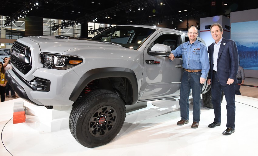 2017 Toyota Tacoma TRD Pro – tougher look and feel 440123