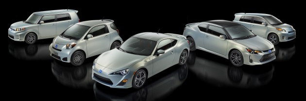 scion_10_series_family_001-1