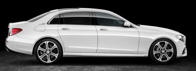 Langversion der neuen E-Klasse Limousine Long-wheelbase version of the new E-Class Saloon