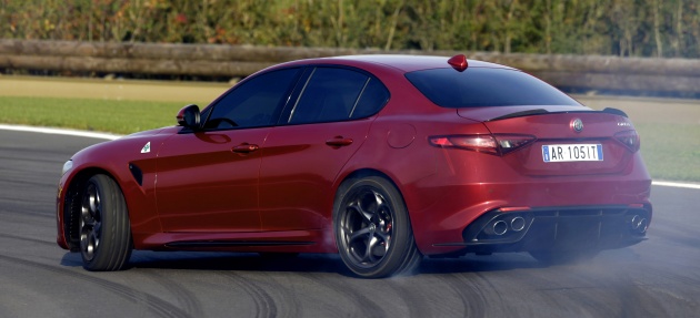 160510_Alfa-Romeo_Giulia-Quadrifoglio_05