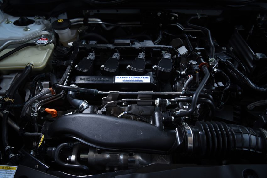 DRIVEN: 2016 FC Honda Civic 1.8L, 1.5L VTEC Turbo 492365