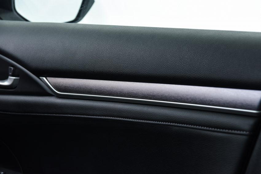 DRIVEN: 2016 FC Honda Civic 1.8L, 1.5L VTEC Turbo 492347