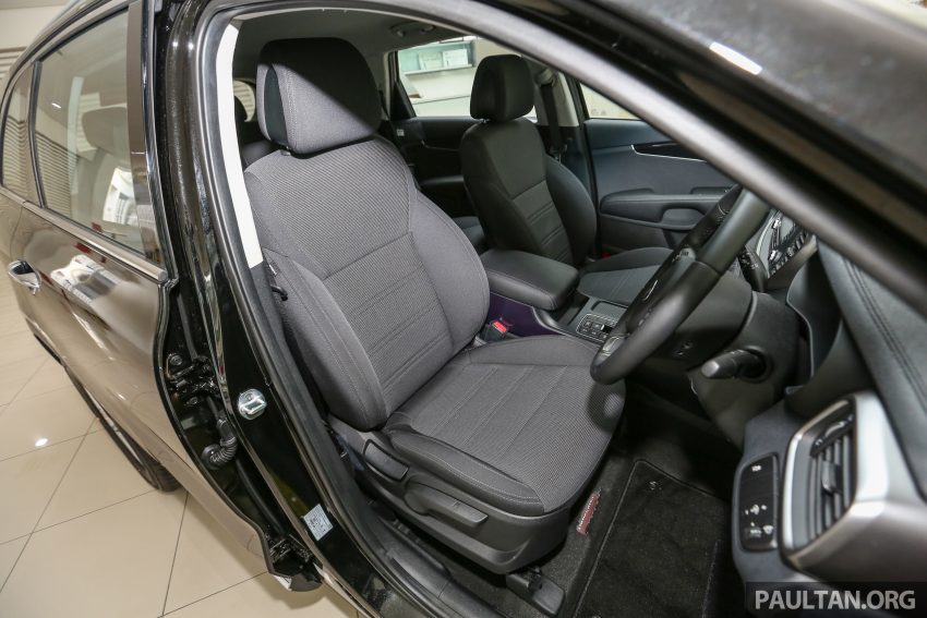 2016 Kia Sorento on display at dealers before launch 497991