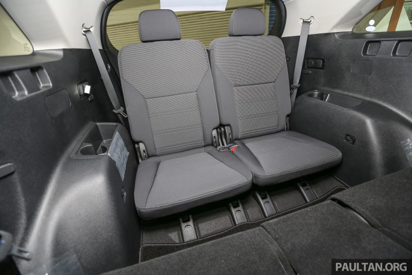 2016 Kia Sorento on display at dealers before launch 497995