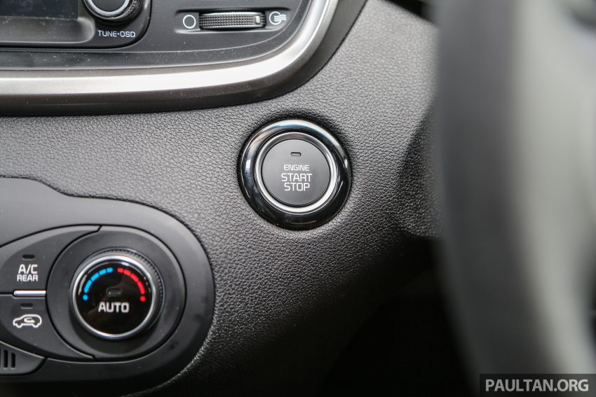 GALLERY: Kia Sorento – new UM vs previous-gen XM 510951