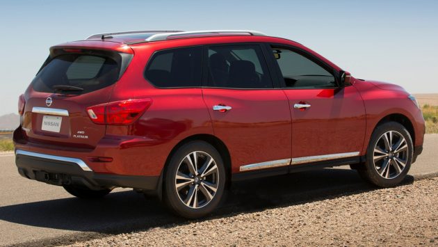 2017-nissan-pathfinder-1