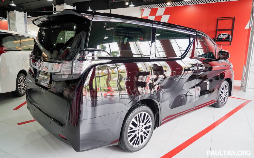 Toyota Alphard dan Vellfire – model spesifikasi Malaysia telah dipamerkan di Mitsui Outlet Park 524617