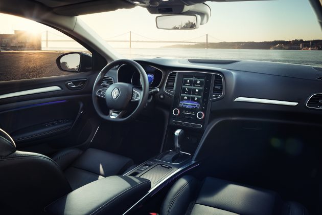 Renault-Megane-Sedan-Fluence-9