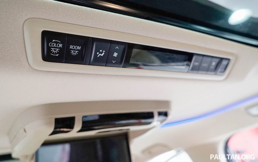 Toyota Alphard dan Vellfire – model spesifikasi Malaysia telah dipamerkan di Mitsui Outlet Park 524602