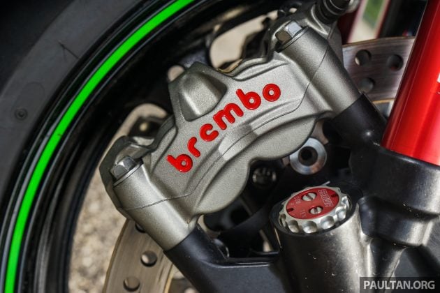 2016 Kawasaki Ninja ZX-10R 21