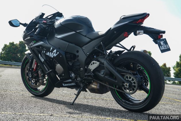 2016 Kawasaki Ninja ZX-10R 4