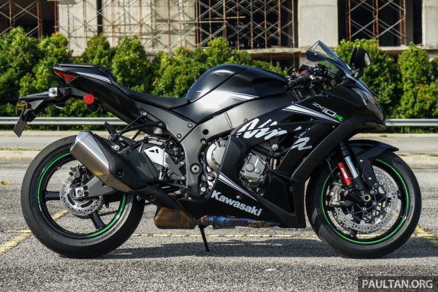 2016 Kawasaki Ninja ZX-10R 9