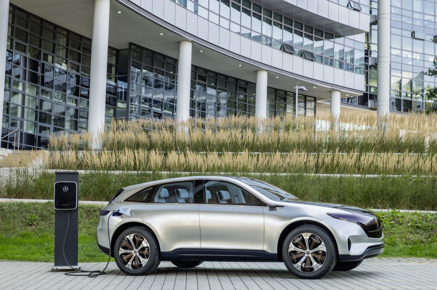 Mercedes-Benz Generation EQ makes debut in Paris 556855