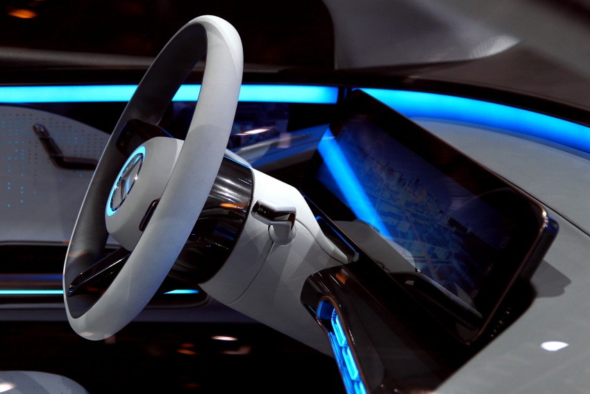 Mercedes-Benz Generation EQ makes debut in Paris 557230