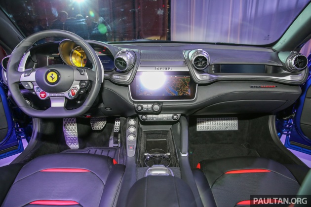 ferrari_gtc4lussot_int-2