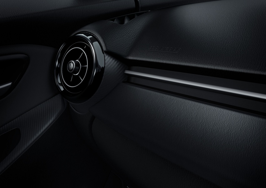 Mazda 2 and CX-3 updated with G-Vectoring Control 563920