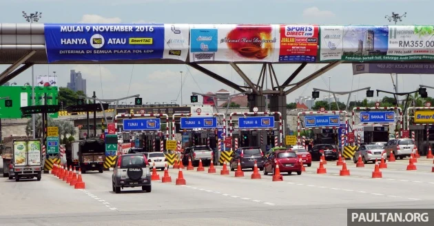 Govt proposes to acquire highways and gradually abolish toll collection, introduce congestion charge