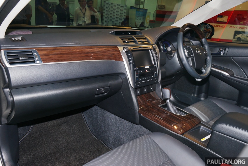 GALLERY: New Toyota Camry Hybrid Luxury variant 586162