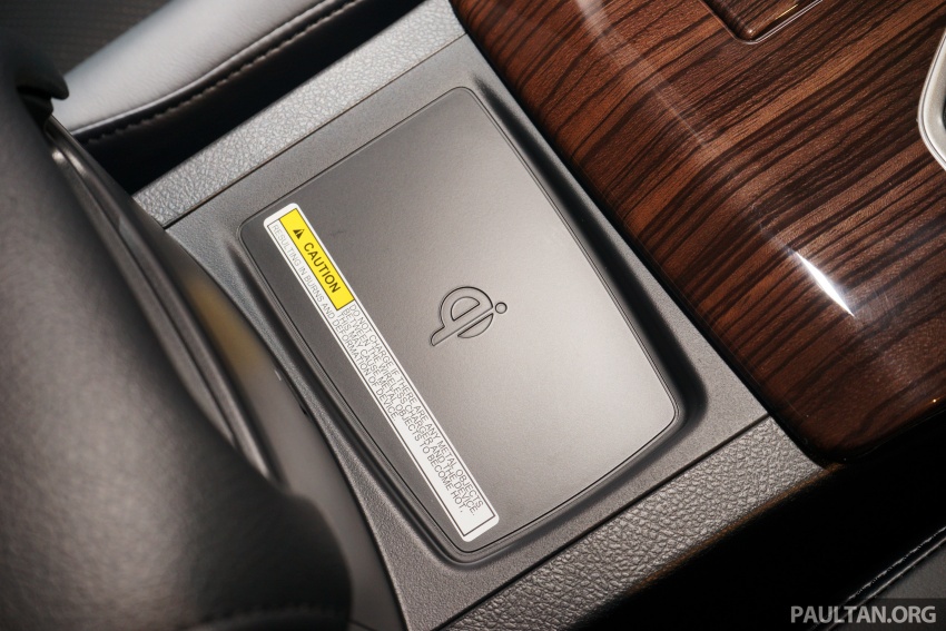 GALLERY: New Toyota Camry Hybrid Luxury variant 586169